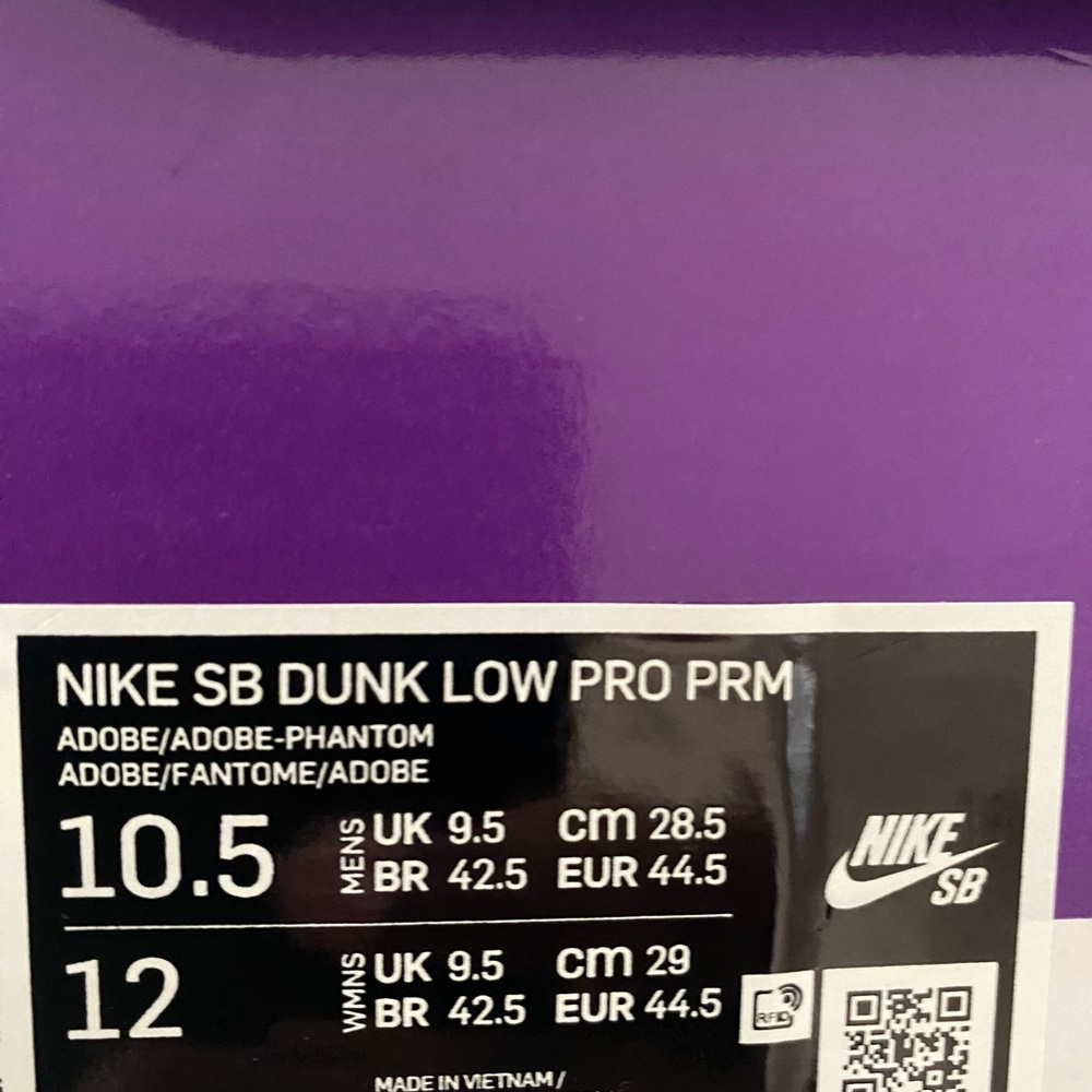 Nike SB Dunk Low Pro PRM in Purple